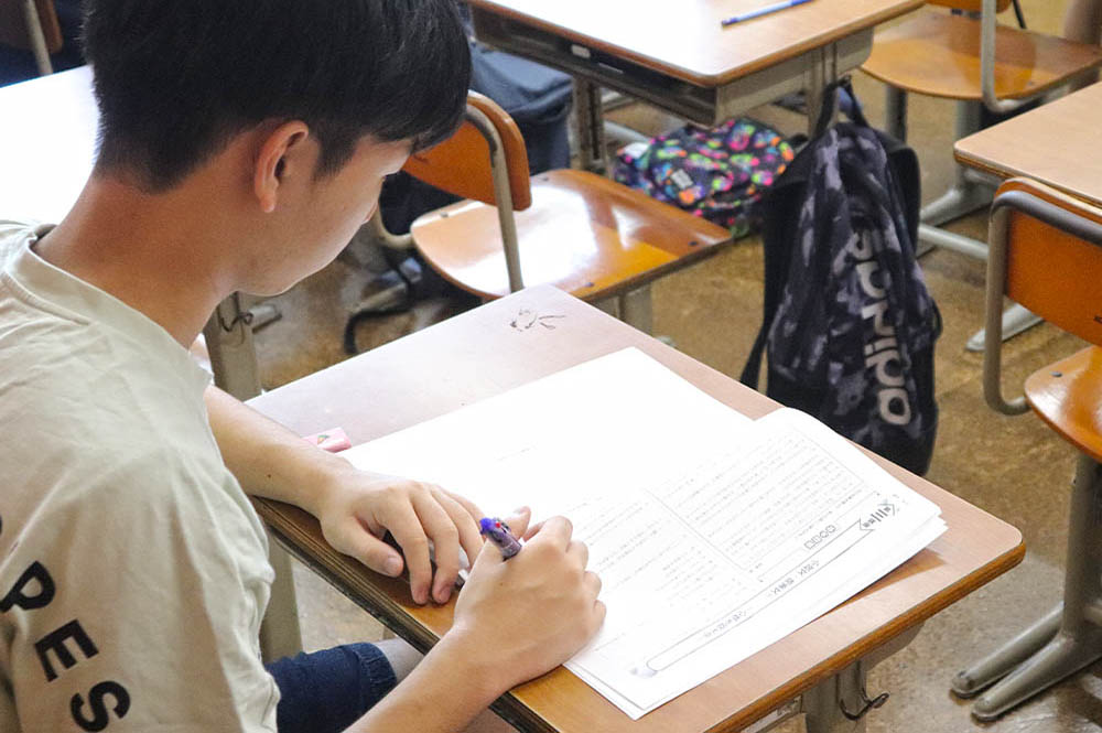 すべての生徒を笑顔に！鹿児島市の進学塾「学舎 学進館」画像